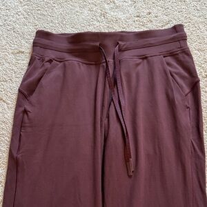 Lululemon ready to rulu maroon Jogger Pants